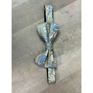 Hermoso New York Bow Tie Mens One Size Gold Blue Paisley Pre Tied Handmade